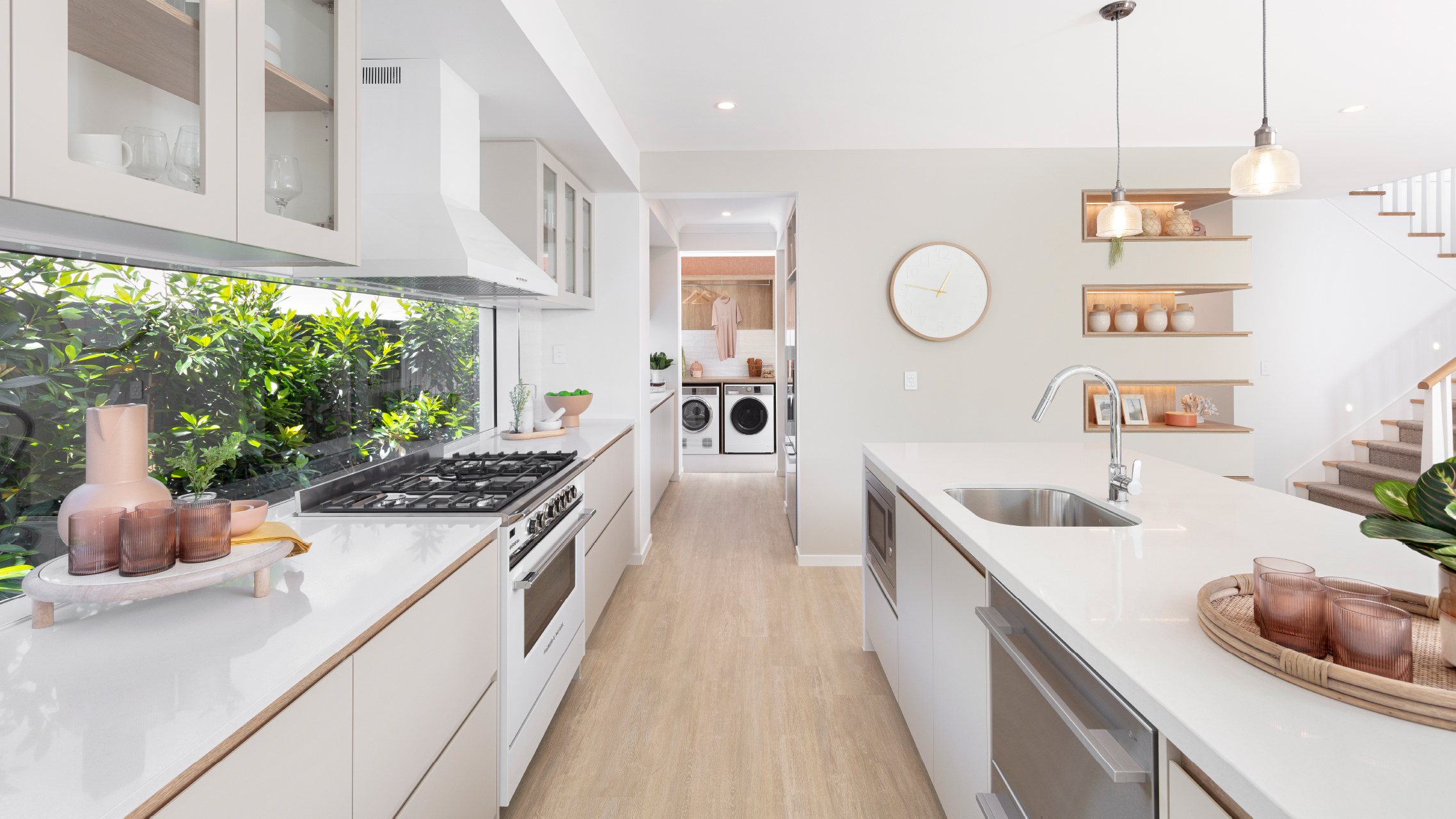 Aluminium White Kitchen Window Splashback