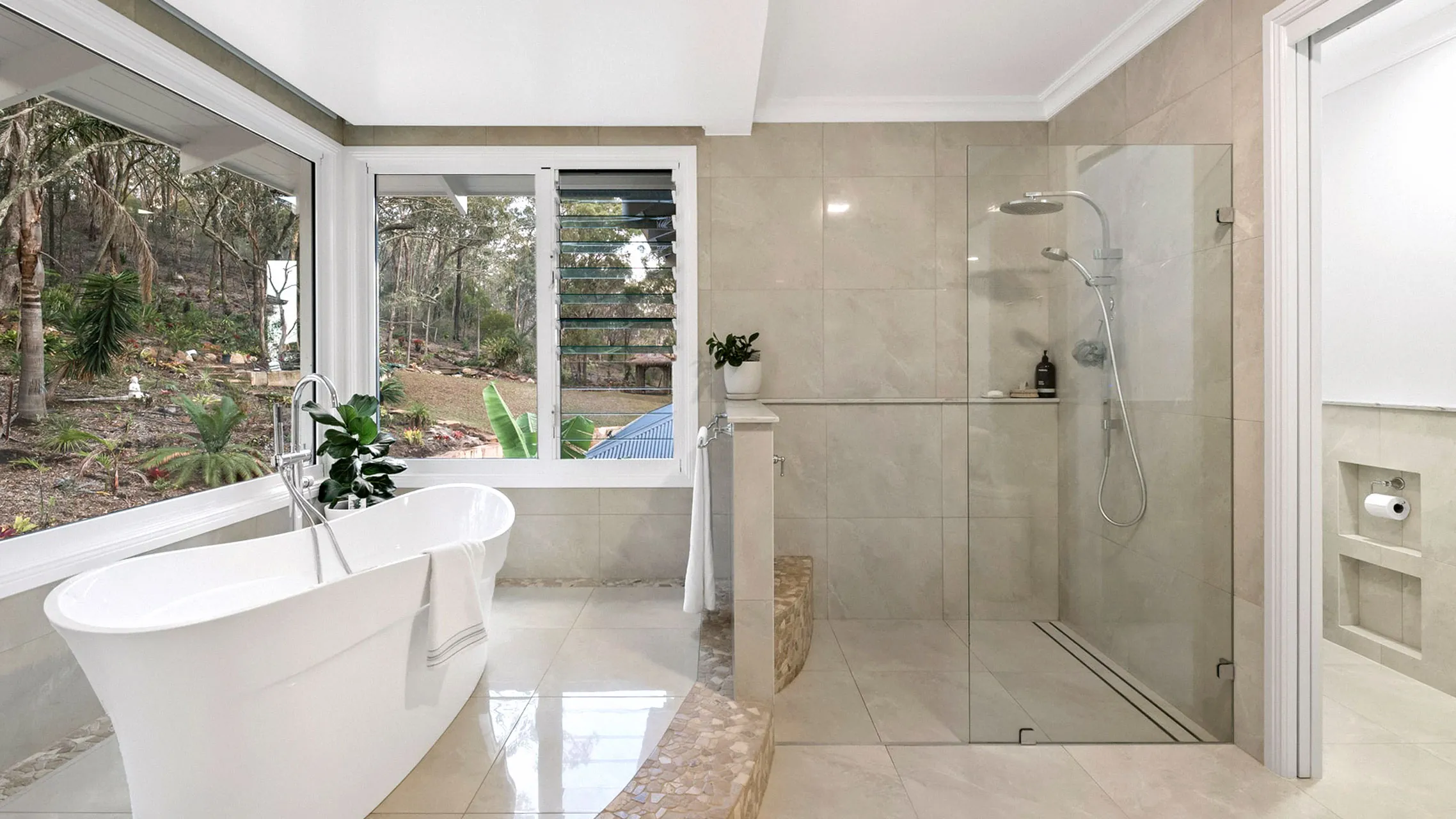 Fixed Frameless Shower Screens